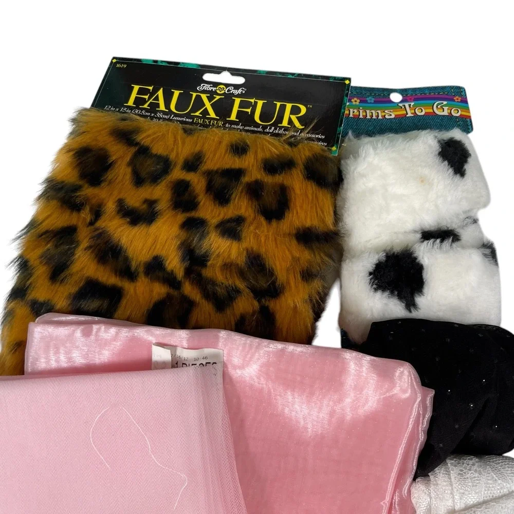 Fibre Craft Mixed Multicolor Fabric Remnant Lot Faux Fur Tulle Lace DIY Crafting